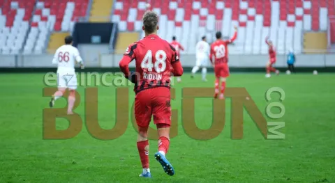 24 Erzincanspor Elazığ Maçından Kareler