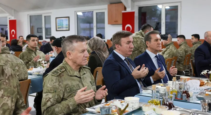 3. Ordu Komutanlığından Kahraman Gaziler Onuruna İftar Programı