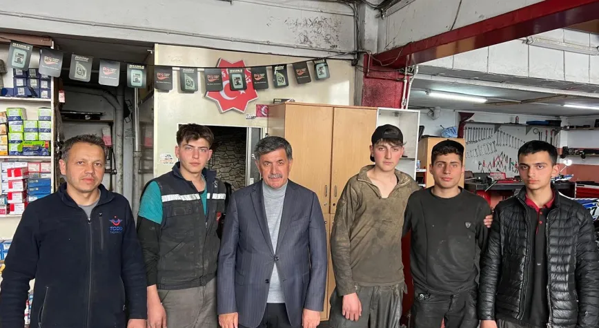 Başkan Aksun, 1 Mayıs’ta Sanayi Esnafını Ziyaret Etti