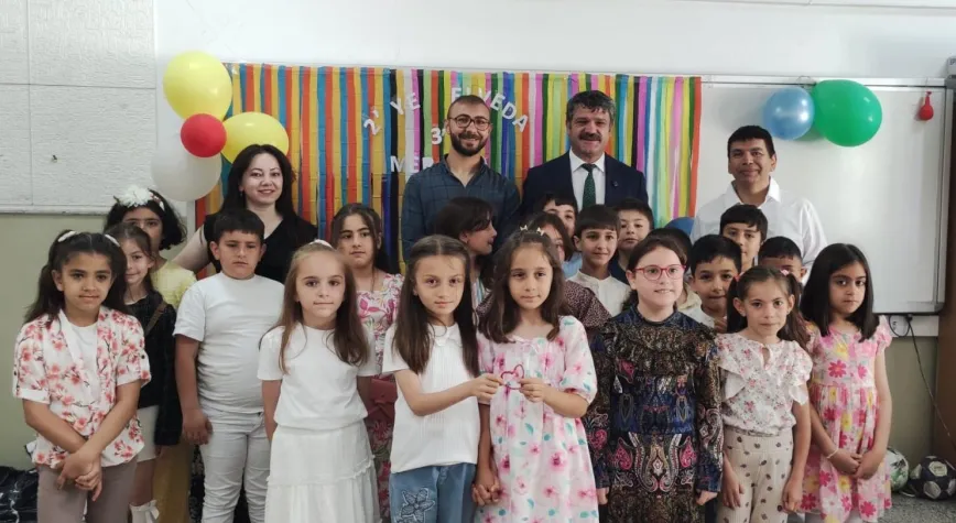 Başkan Fatih Kök, Karne Sevincini Öğrencilerle Paylaştı