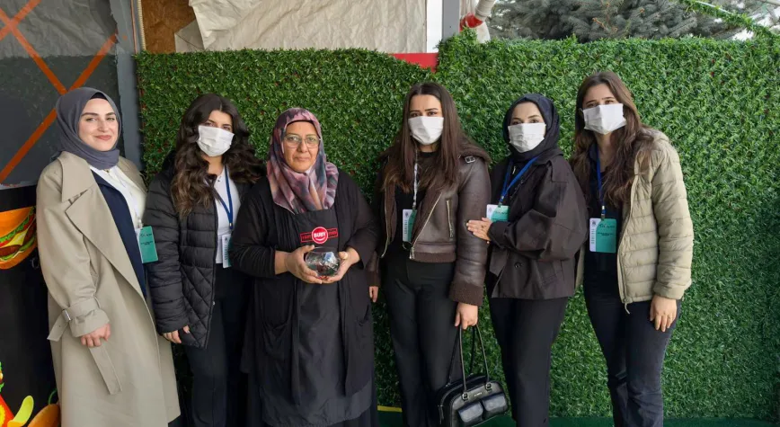 Erzincan Belediyesi’nden Kanser Hastalarına Moral Ziyareti