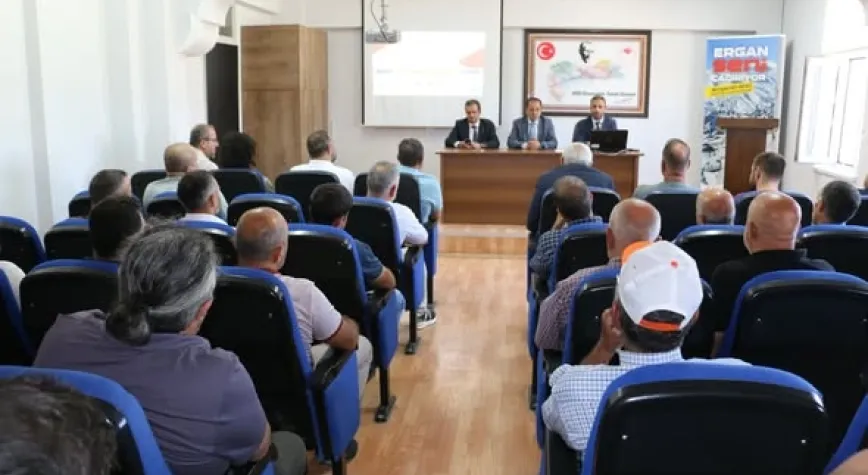 Erzincan'da Kanatlı Üreticilerine Biyogüvenlik Eğitimi