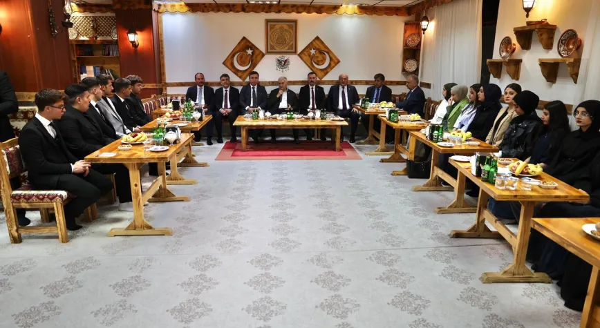 Erzincan’da “Gençlerle Buluşma” Programı Gerçekleştirildi