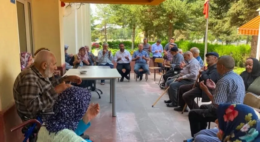 Erzincan’da huzurevi sakinleri Mevlid Kandili programında buluştu