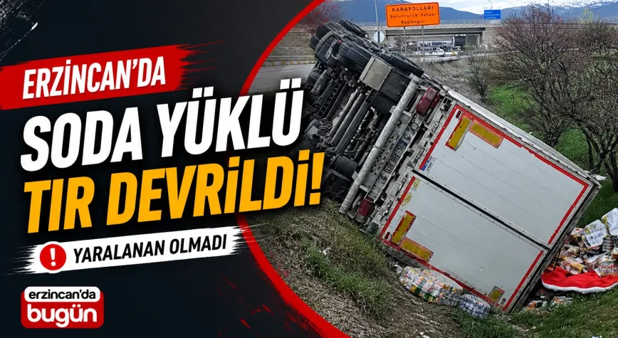 Erzincan’da Soda Yüklü Tır Devrildi