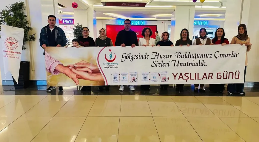 Erzincan’da Yaşlılar Haftası’na Özel Bilgilendirme Standı Kuruldu