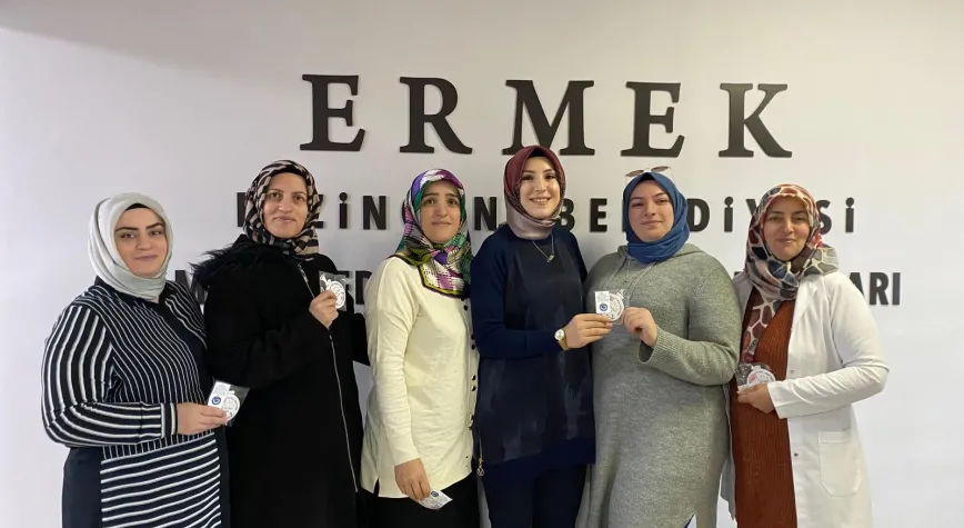 Hizmet-İş Erzincan Şubesi Kadın Emekçileri Unutmadı