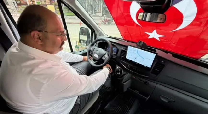 Kemaliye Belediyesi Araç Filosuna Yeni Minibüs Ekledi