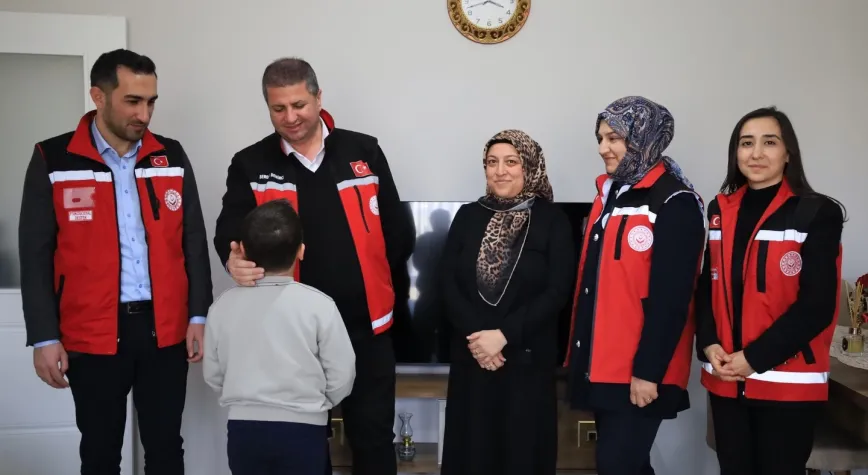Erzincan’da Koruyucu Aileye Teşekkür Ziyareti