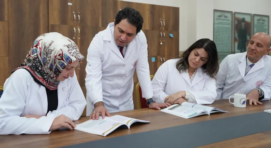 MEB’den Öğretmen Önlüklerine Yeni Standart: Detaylar Belli Oldu