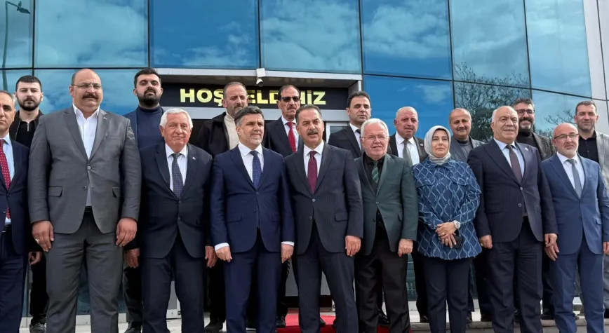 Mehmet Cavit Şireci Güven Tazeledi: Erzincan İl Genel Meclisi’nde Yeniden Başkan Seçildi