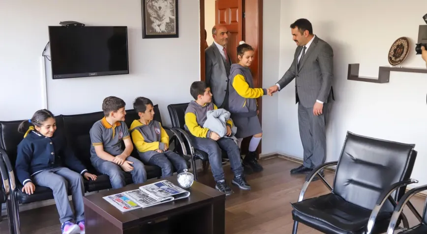 Miniklerden Belediyeye Anlamlı Ziyaret