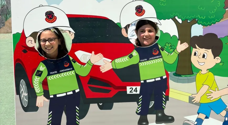 Refahiye’de Miniklere Trafik Eğitimi: Öğrenciler Hem Öğrendi Hem Eğlendi