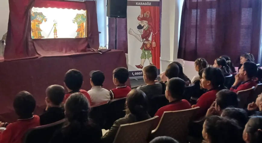Zabıta Personelinden Anlamlı Kültür Hizmeti: Hacivat–Karagöz Erzincanlı Çocuklarla Buluşuyor